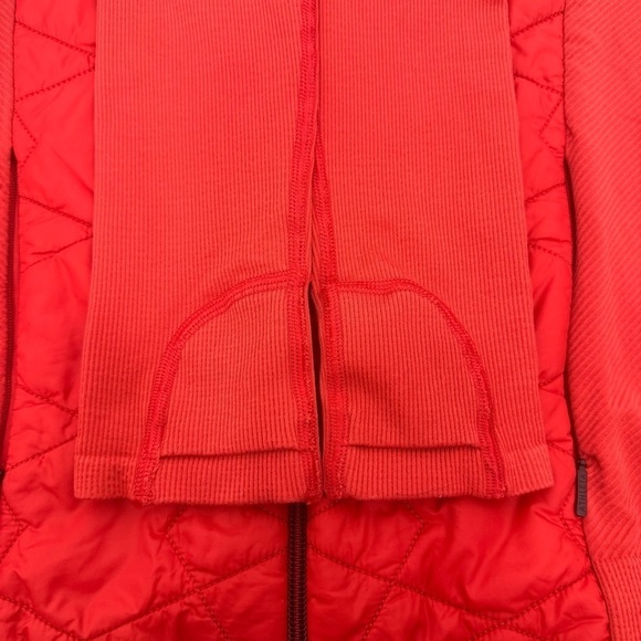 Athleta Insulated Flurry PrimaLoft Jacket Red Size S #383707 T0403 light weight - Picture 6 of 14